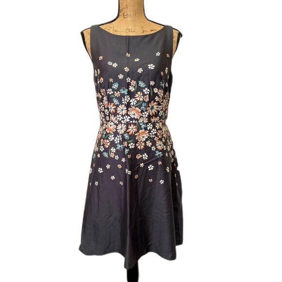 Loft Fit and Flare Mini Dress Classic Boat Neck Gray Spring Floral Size 6 - Picture 2 of 8